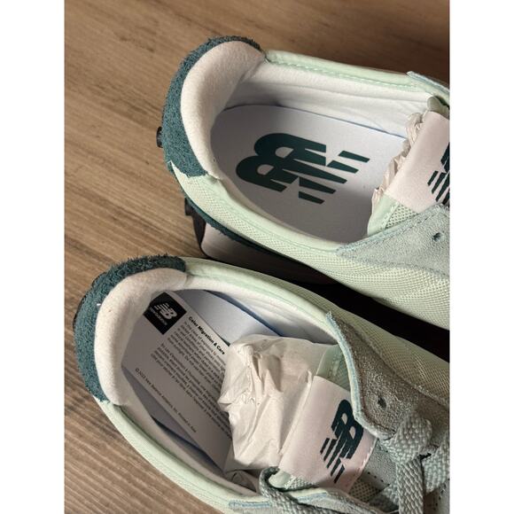 New Balance 327 'New Spruce' Suede Sneakers US Mens 8.5 / Womens 10 - Picture 7 of 11